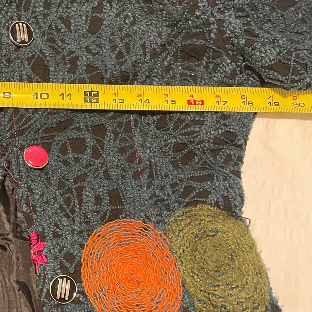 Colorful Embroidered Lace Coat - Picture 5 of 6